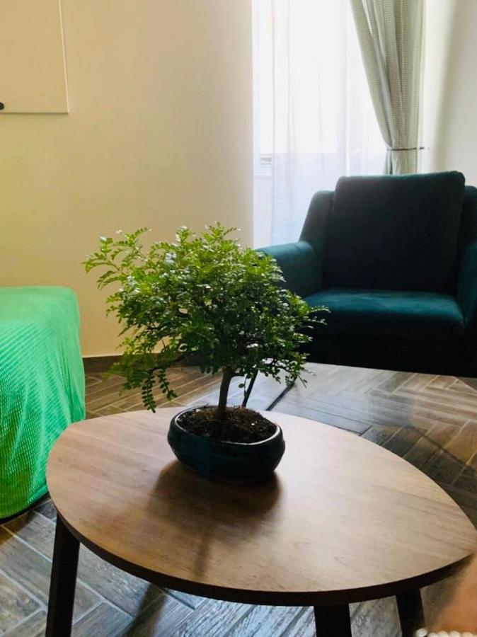 לינה וארוחת בוקר נאפולי Sogno Botanico מראה חיצוני תמונה