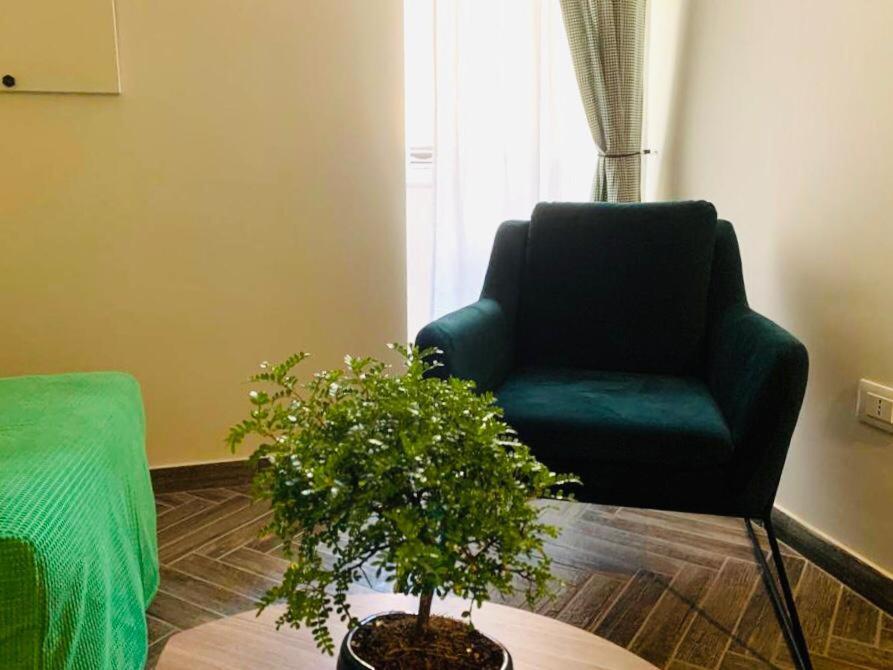 לינה וארוחת בוקר נאפולי Sogno Botanico מראה חיצוני תמונה